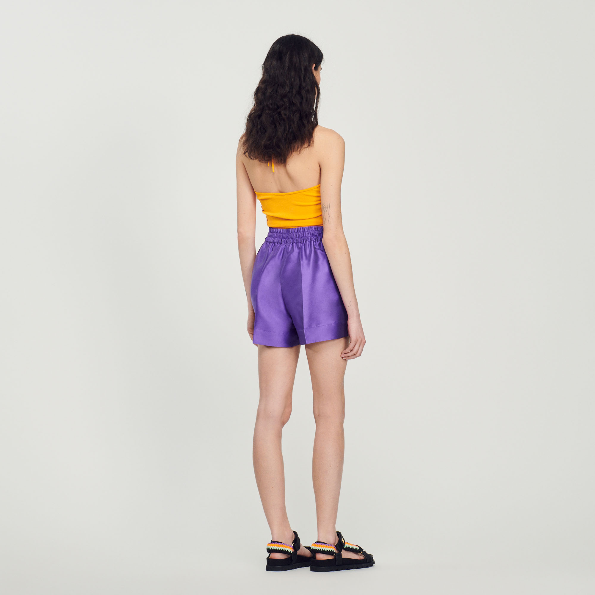 Short large satine