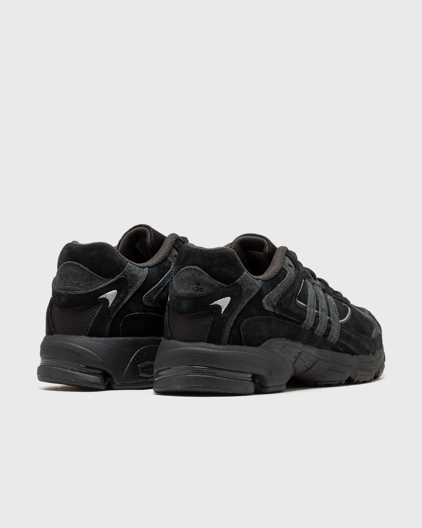 Adidas RESPONSE CL