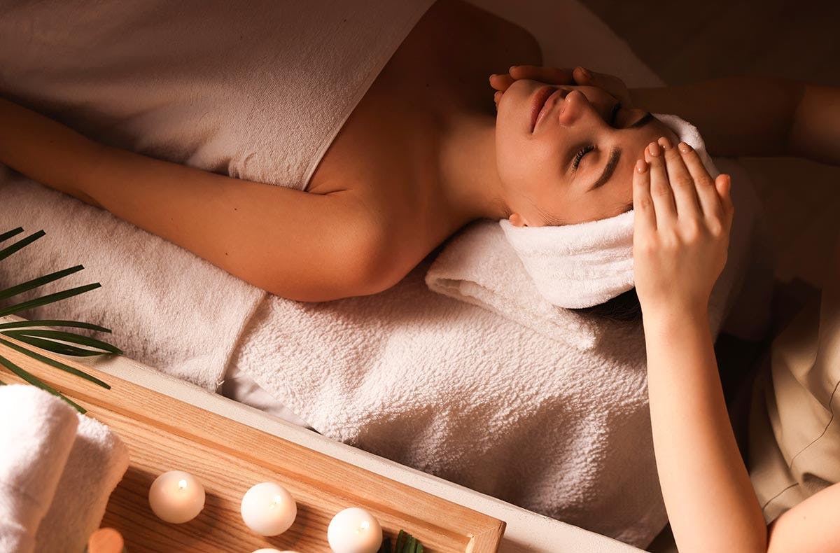Rücken- und Nackenmassage mit Wärme Bad Salzuflen