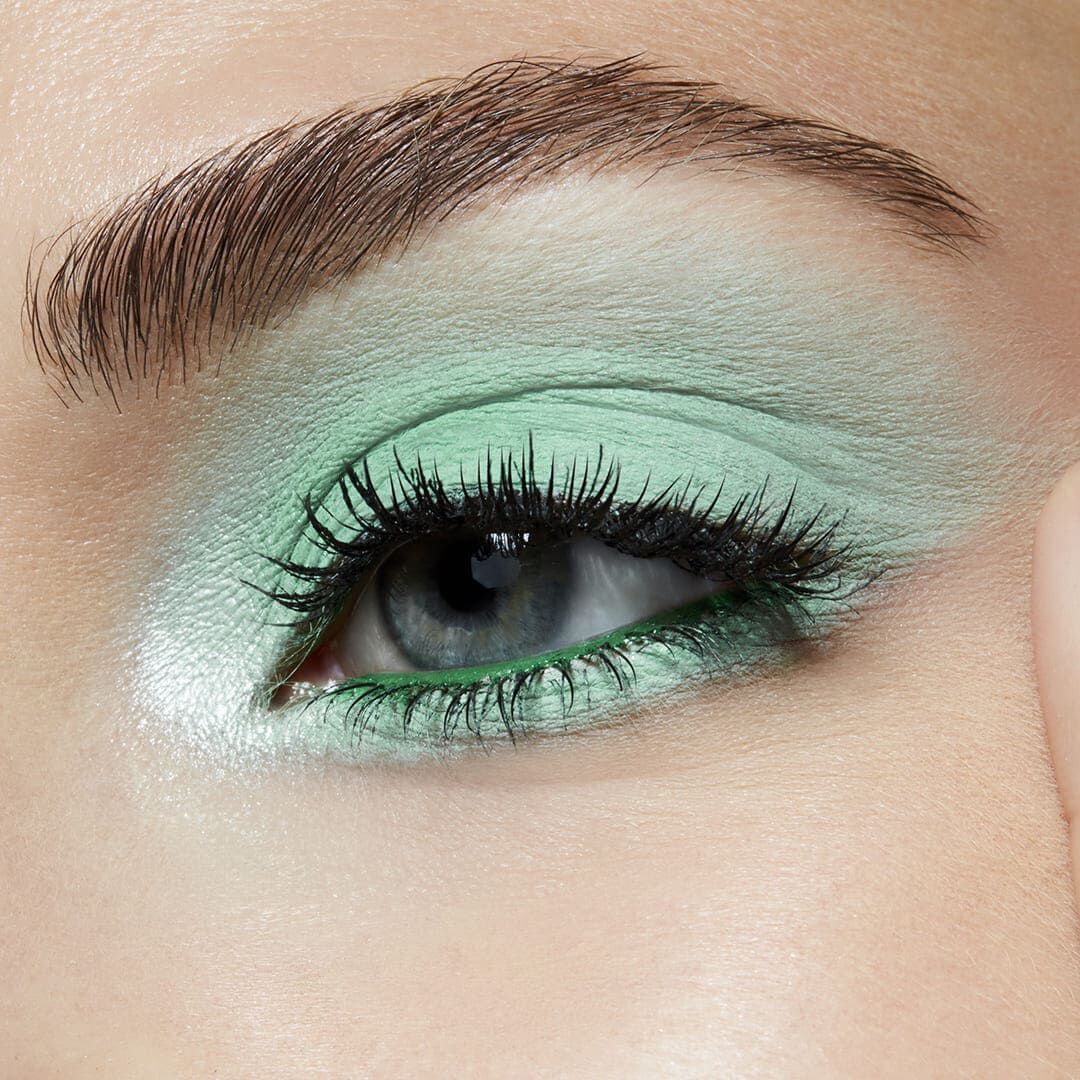 MAC MATTE EYE SHADOW / MATTE
