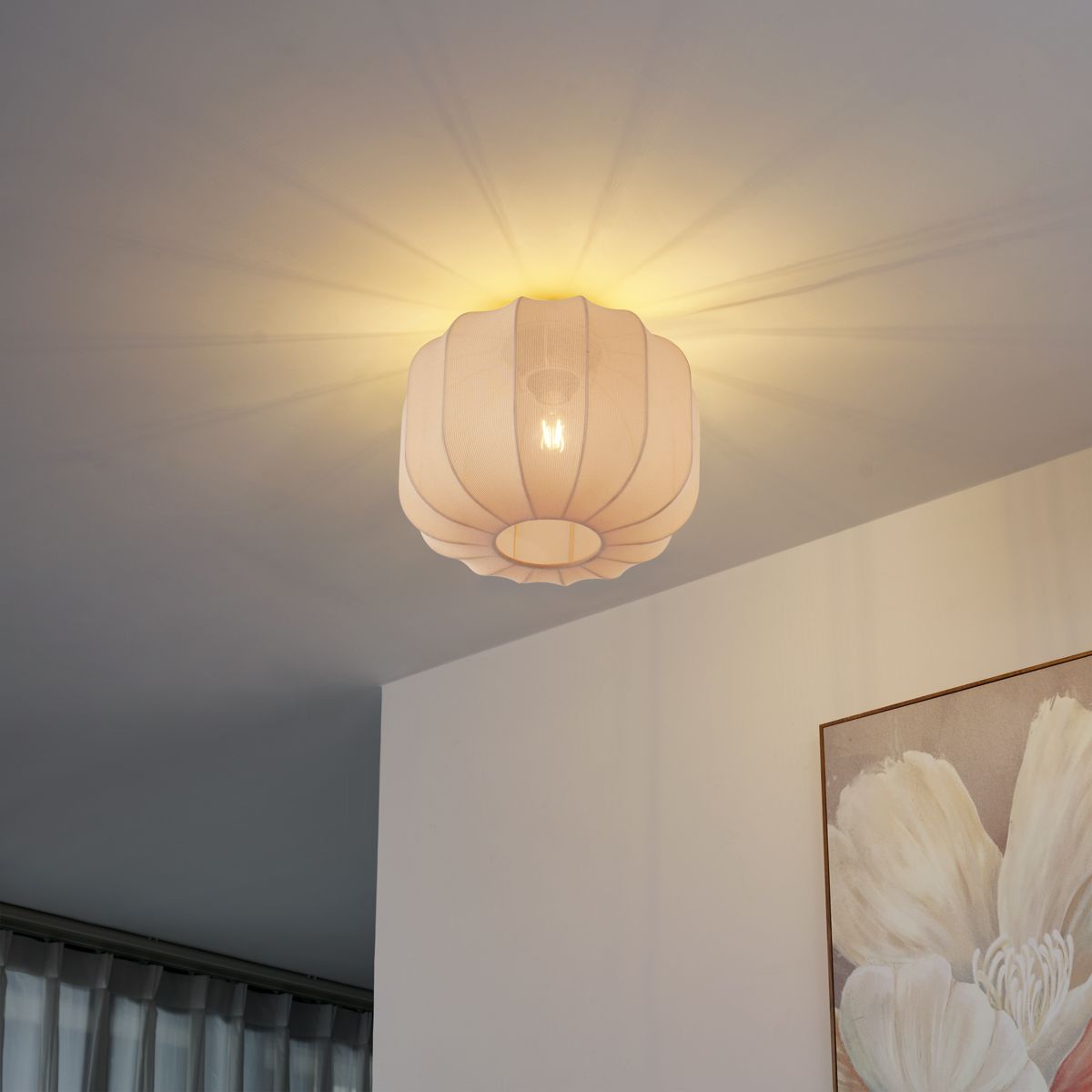 Japandi plafondlamp goud met beige kap - Pluni