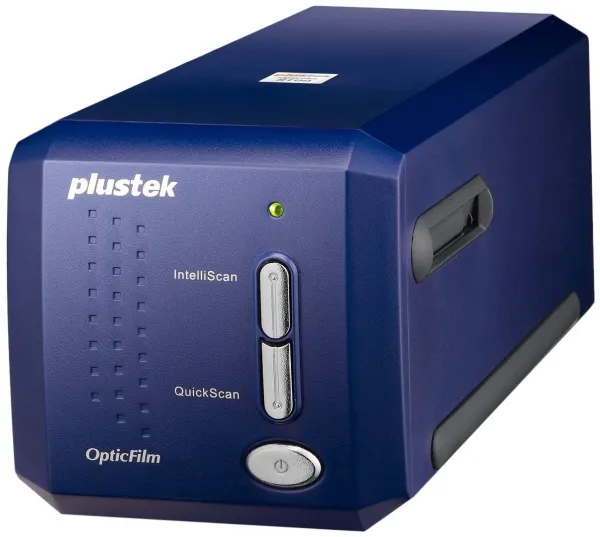 Plustek OpticFilm 8100 - Filmscanner (35 mm) - CCD - 35 mm film - 7200 dpi x 7200 dpi - USB 2.0