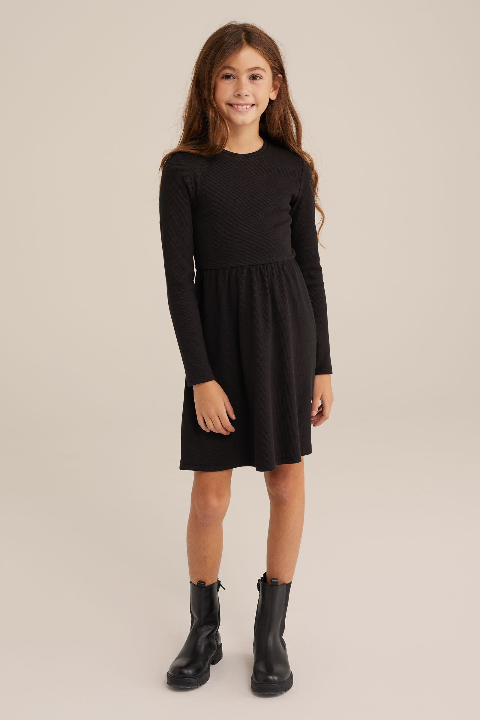 Meisjes jurk met structuur WE Fashion Zwart