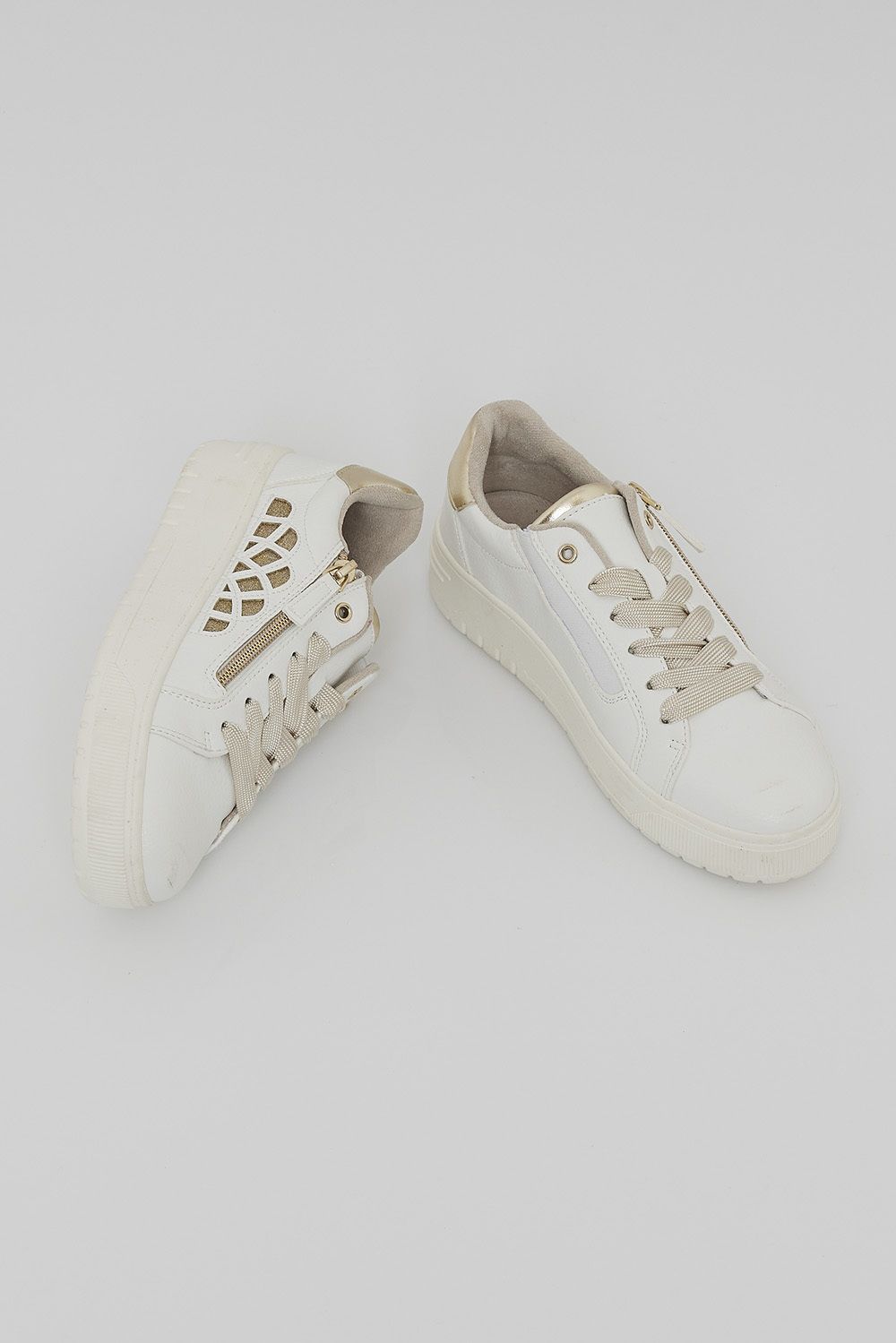 Dresset sneaker Paris