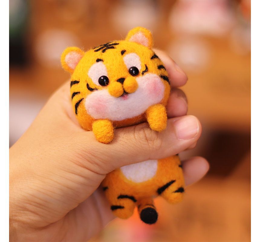 Embroidery Kingdom - DIY-naaldviltset voor hangende dierenornamenten (verschillende ontwerpen)