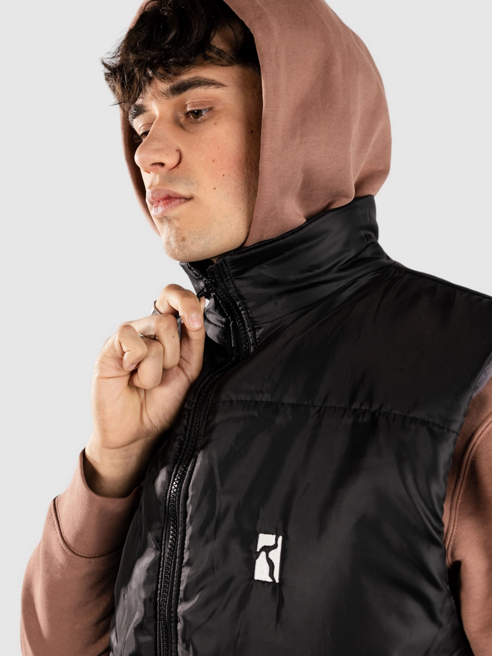 Poetic Collective Puffer Vest black
