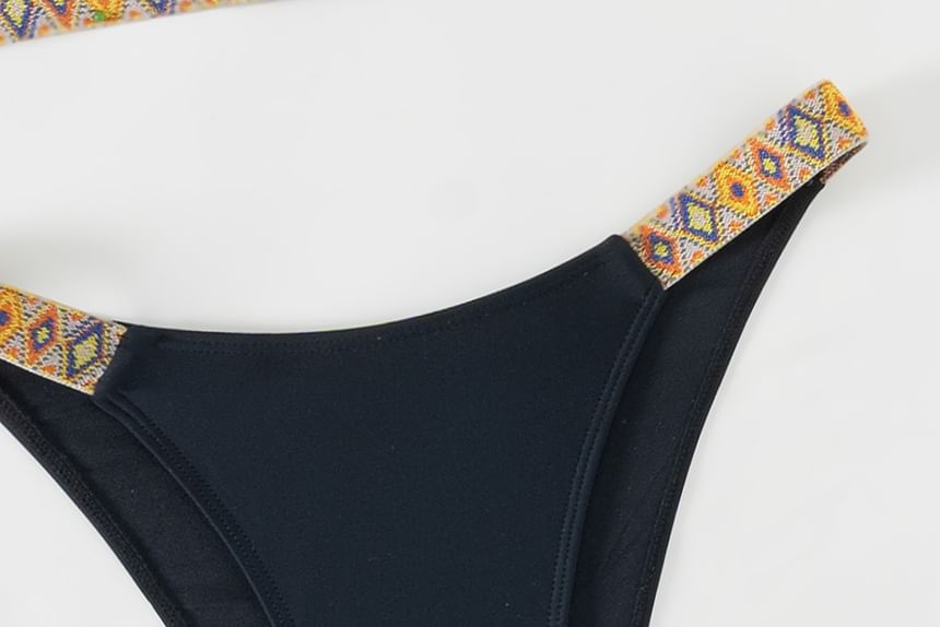 Serendo - Set: Bikinitop met patroonrand + broekje