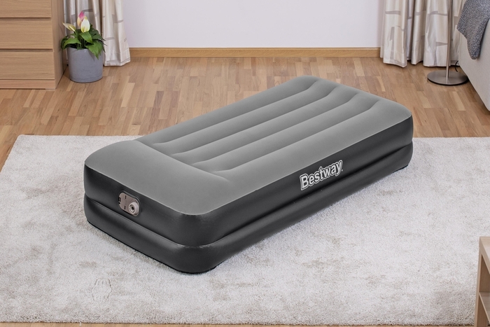 Bestway luftmadras med indbygget pumpe 191 x 97 cm