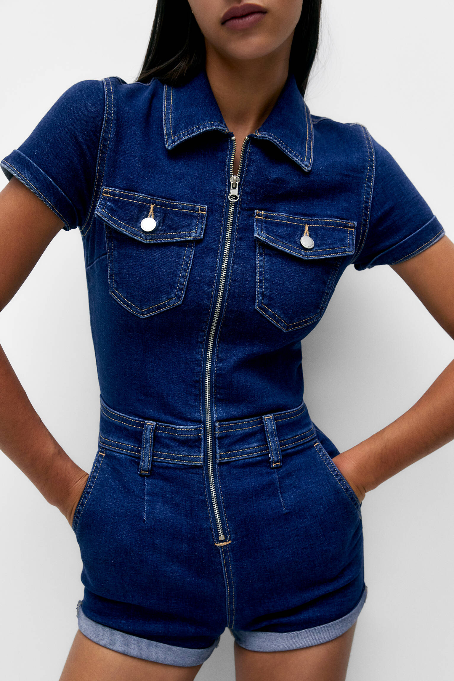 Macacão curto jeans com zíper - Azul Médio