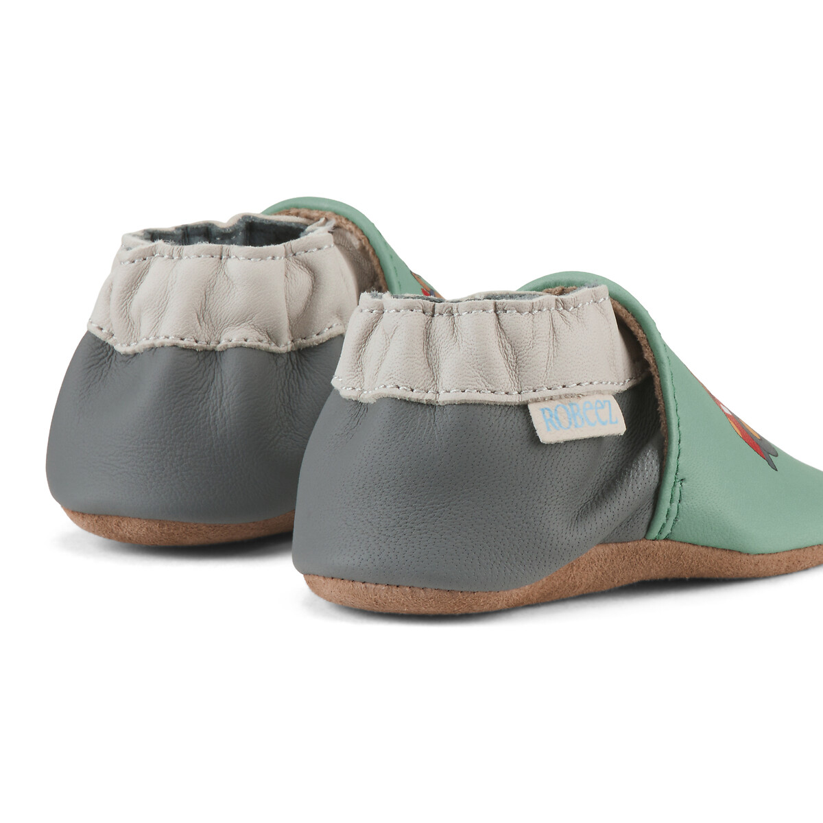 ROBEEZ<br>Pantufas de couro para brincar no quintal