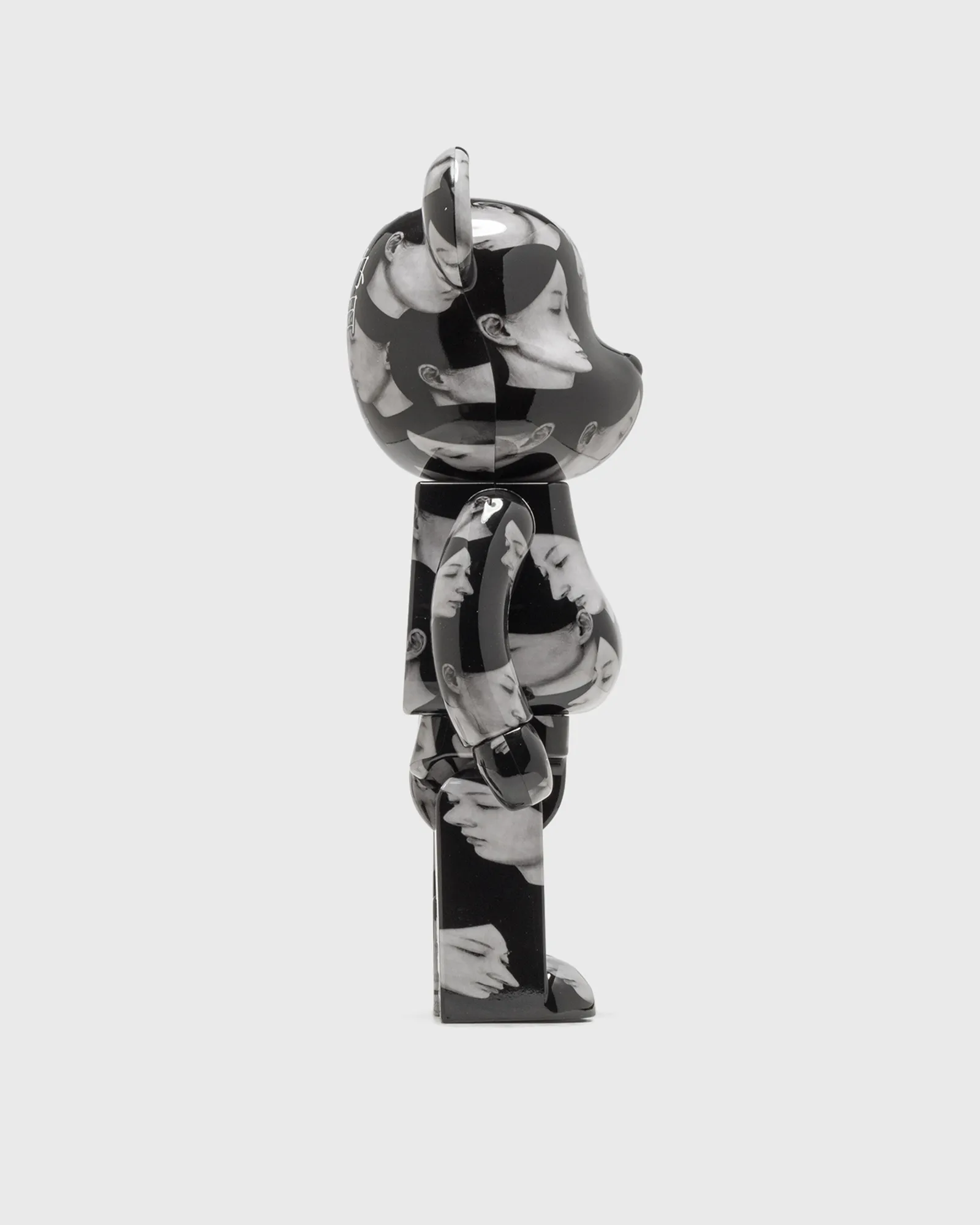 MEDICOM BEARBRICK 1000% BLACK SCANDAL MULTIPLE SELVES