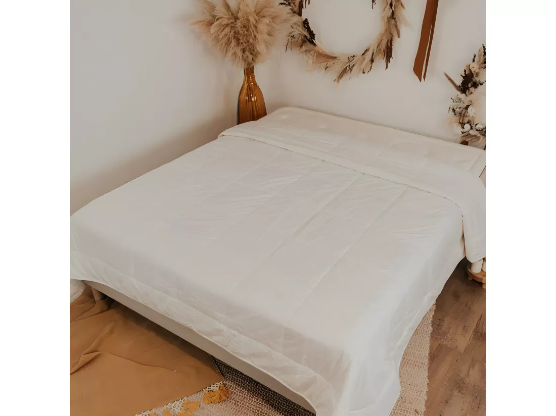 OLYMPE LITERIE | Couette SWEETNESS 220x240 cm | Laine pure