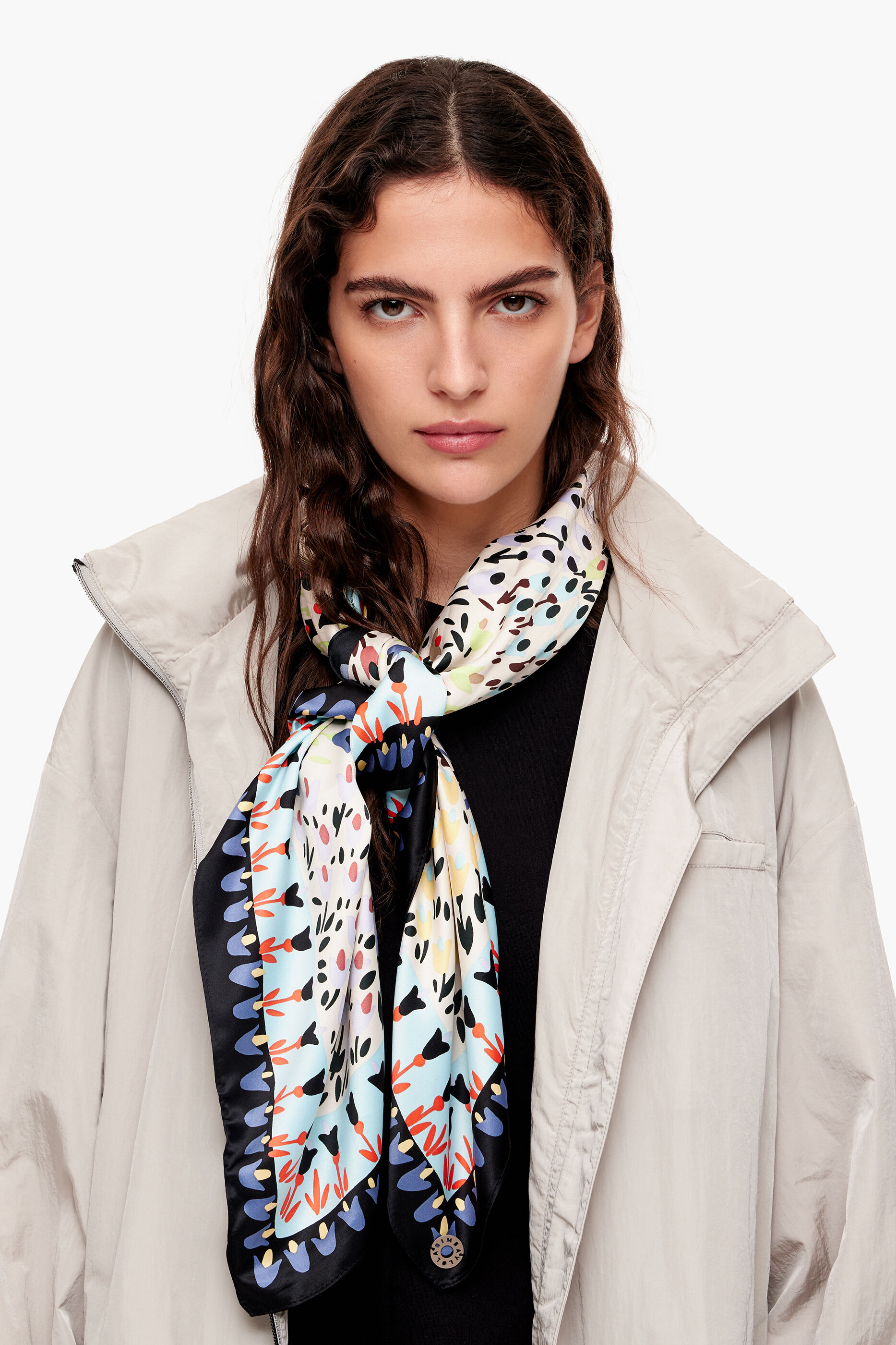 Lenço floral branco