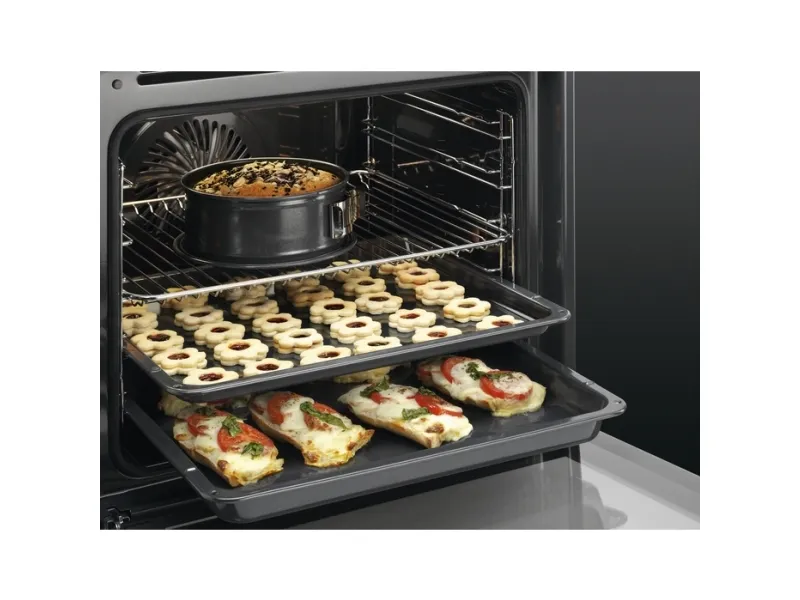 AEG SurroundCook MaxiKlasse BEB331010M - Ovn - til indbygning - niche - bredde: 56 cm - dybde: 55 cm - højde: 59 cm - med selv-rengøring - Klasse A - rustfrit stål