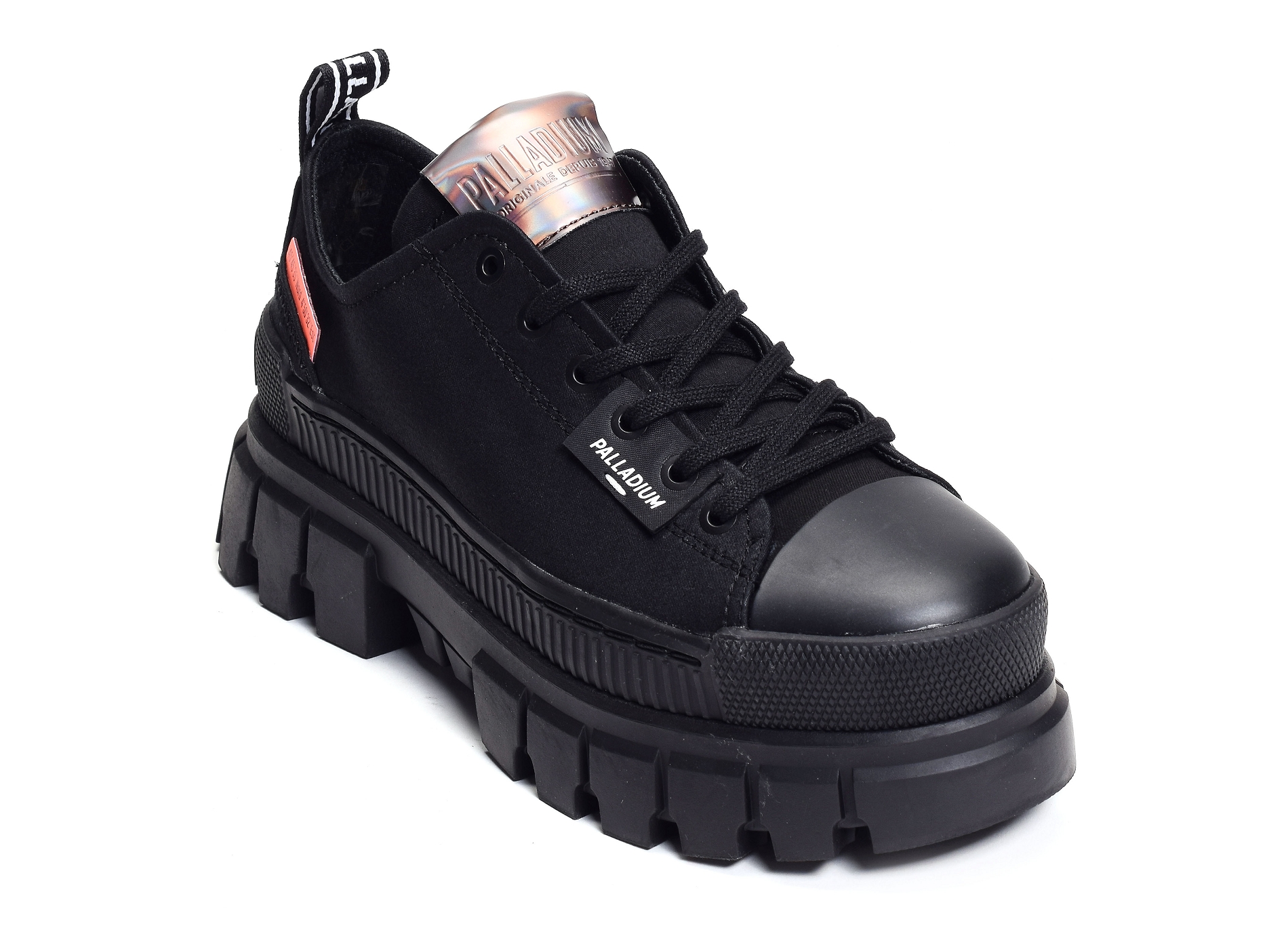 Revolt lo noir
