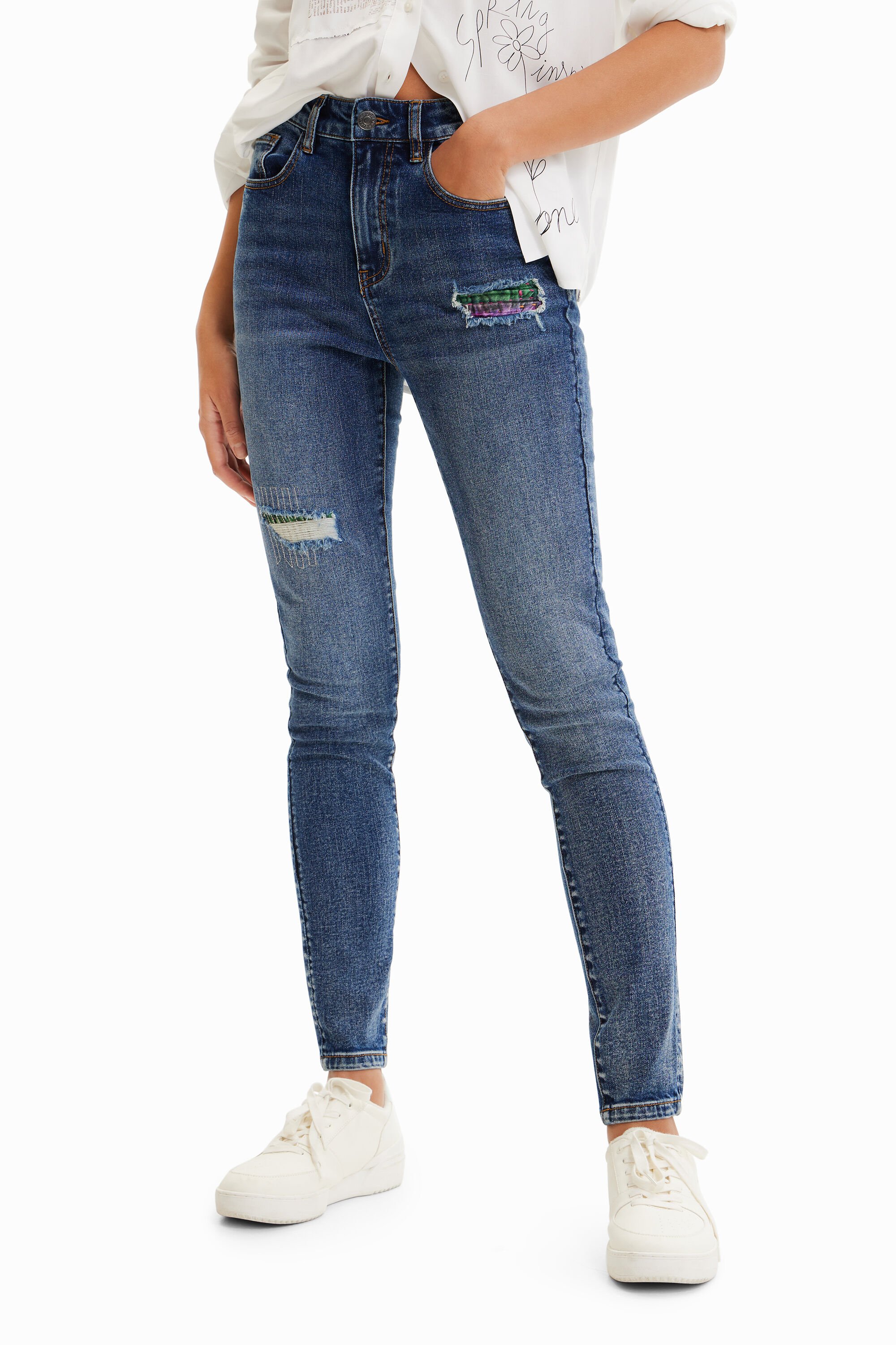 Jean slim push-up déchiré