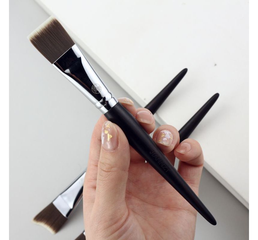YOUWELL - Foundation Brush (verschillende designs)