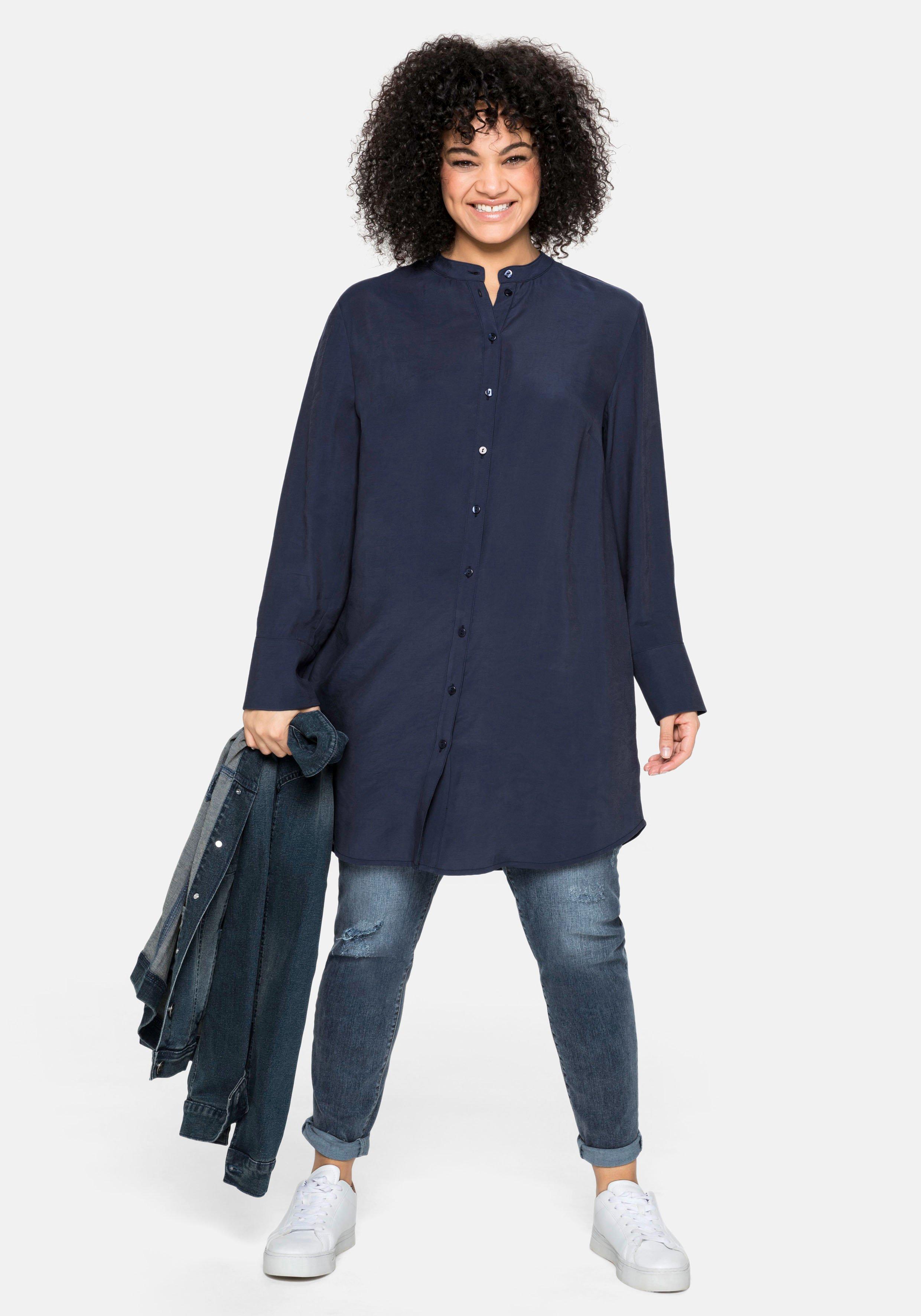 Longbluse mit Stehkragen und  Passe hinten