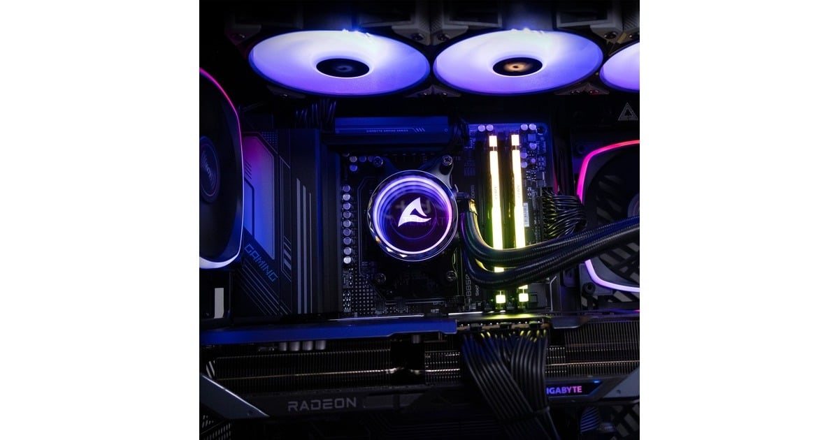 ALTERNATEThunderstorm Pro Ryzen 7 - RX 9070 XT gaming pc  (Zwart | R7 9800X3D | RX 9070 XT | 32 GB | 2 TB SSD)