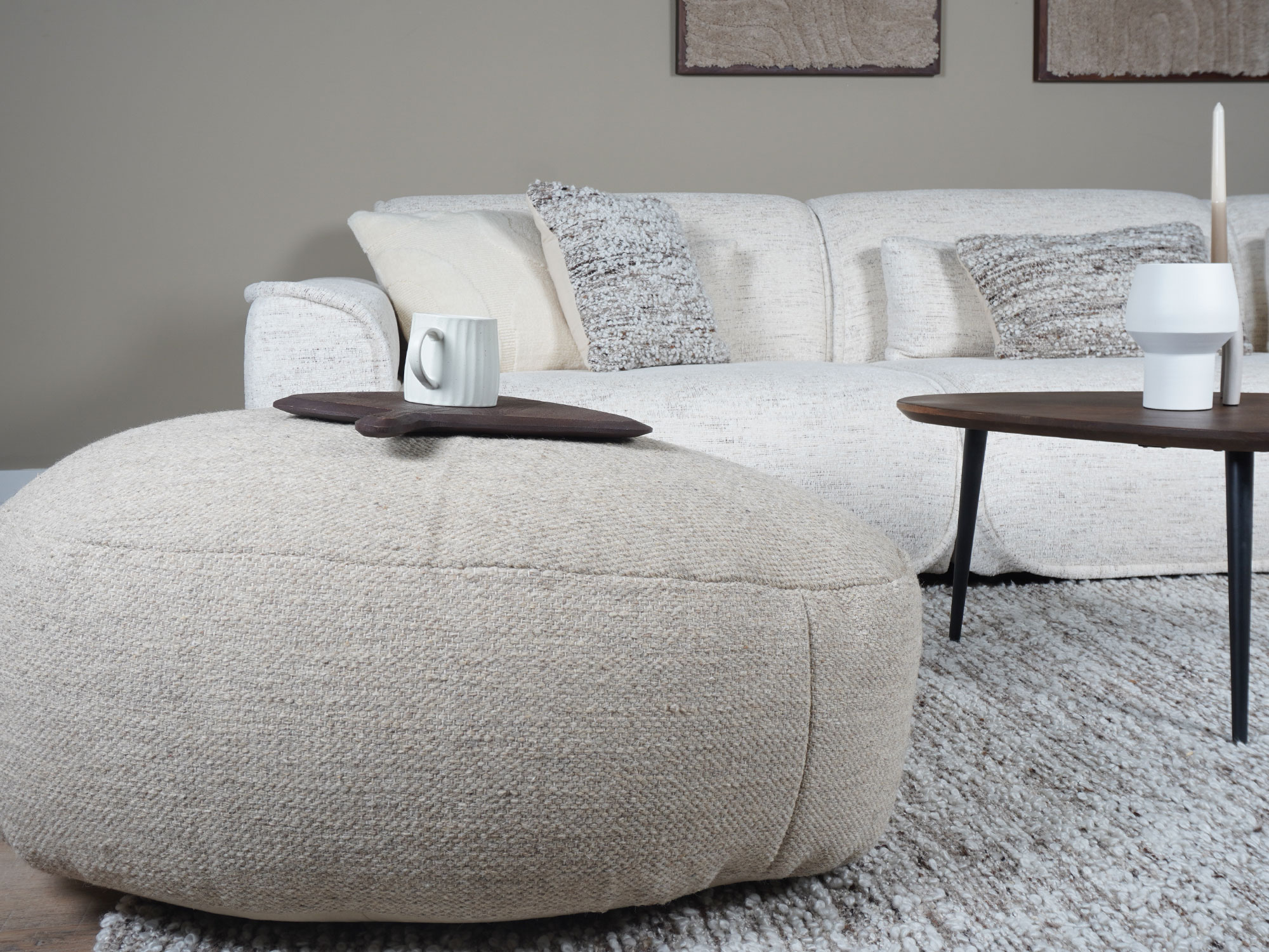 Poef Maeve beige 60/90cm