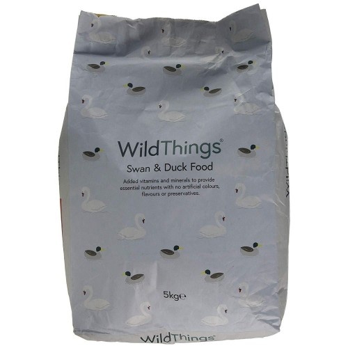 Alimento flutuante para cisnes e patos, sabor natural.