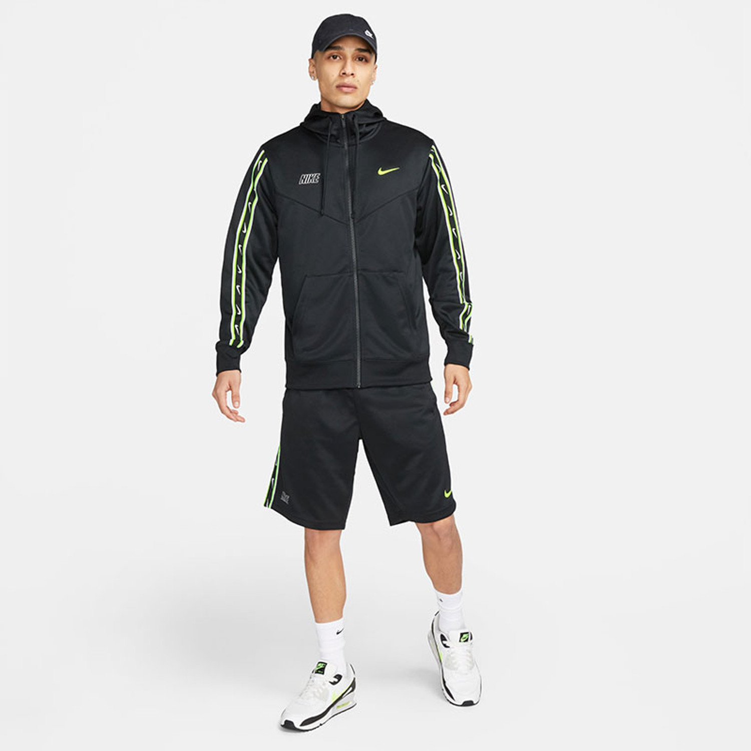 Nike Sportswear Repeat Trainingspak