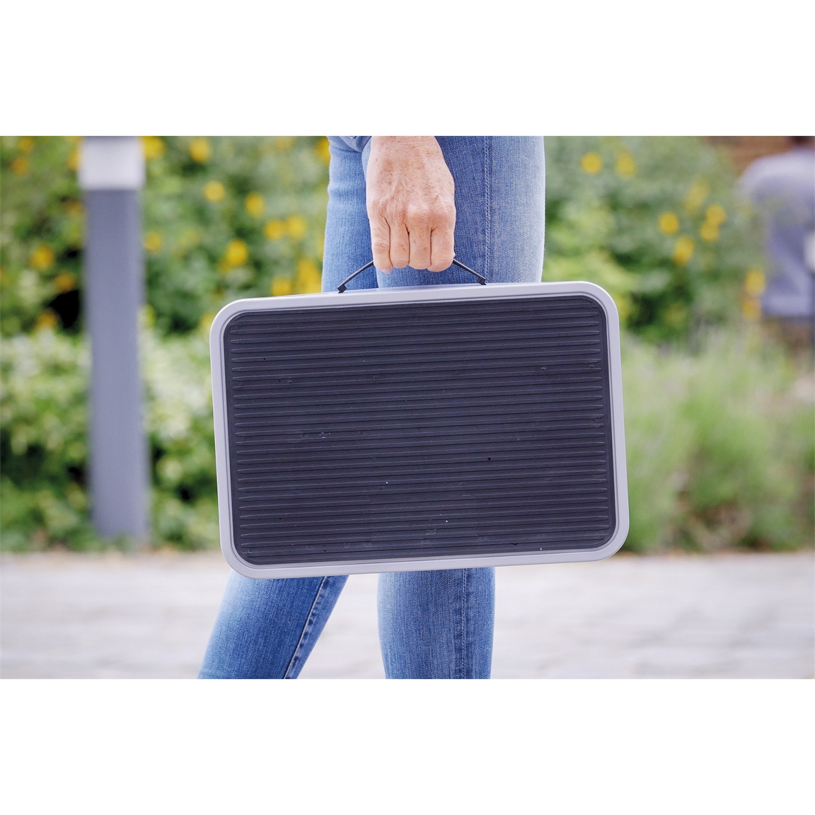 Marche pied pliable