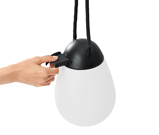 LED-Akkuleuchte mit zusätzlichem Wechselakku