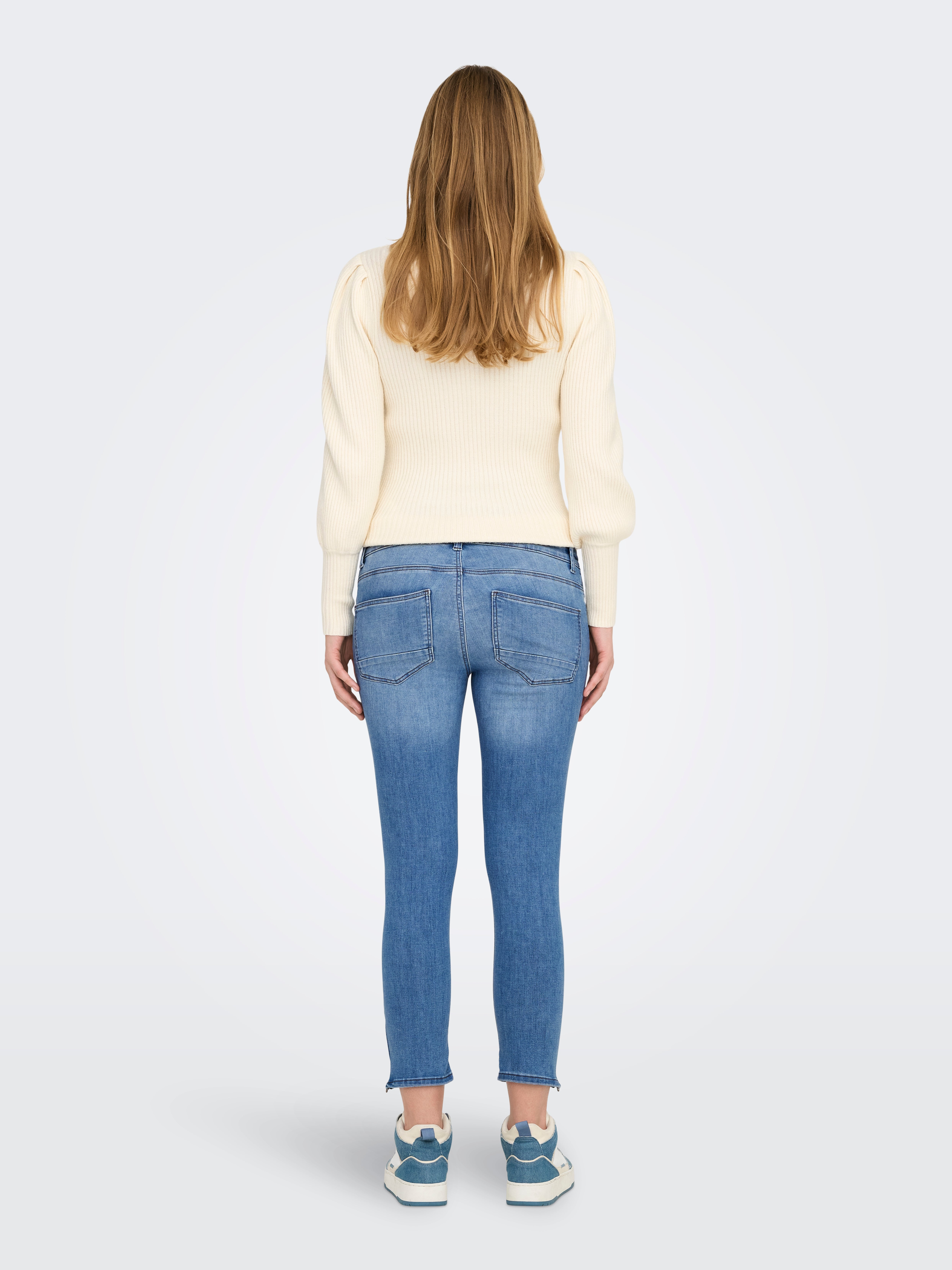 OLMKARLA Mittlere Taille Skinny Fit Jeans Light Blue Denim