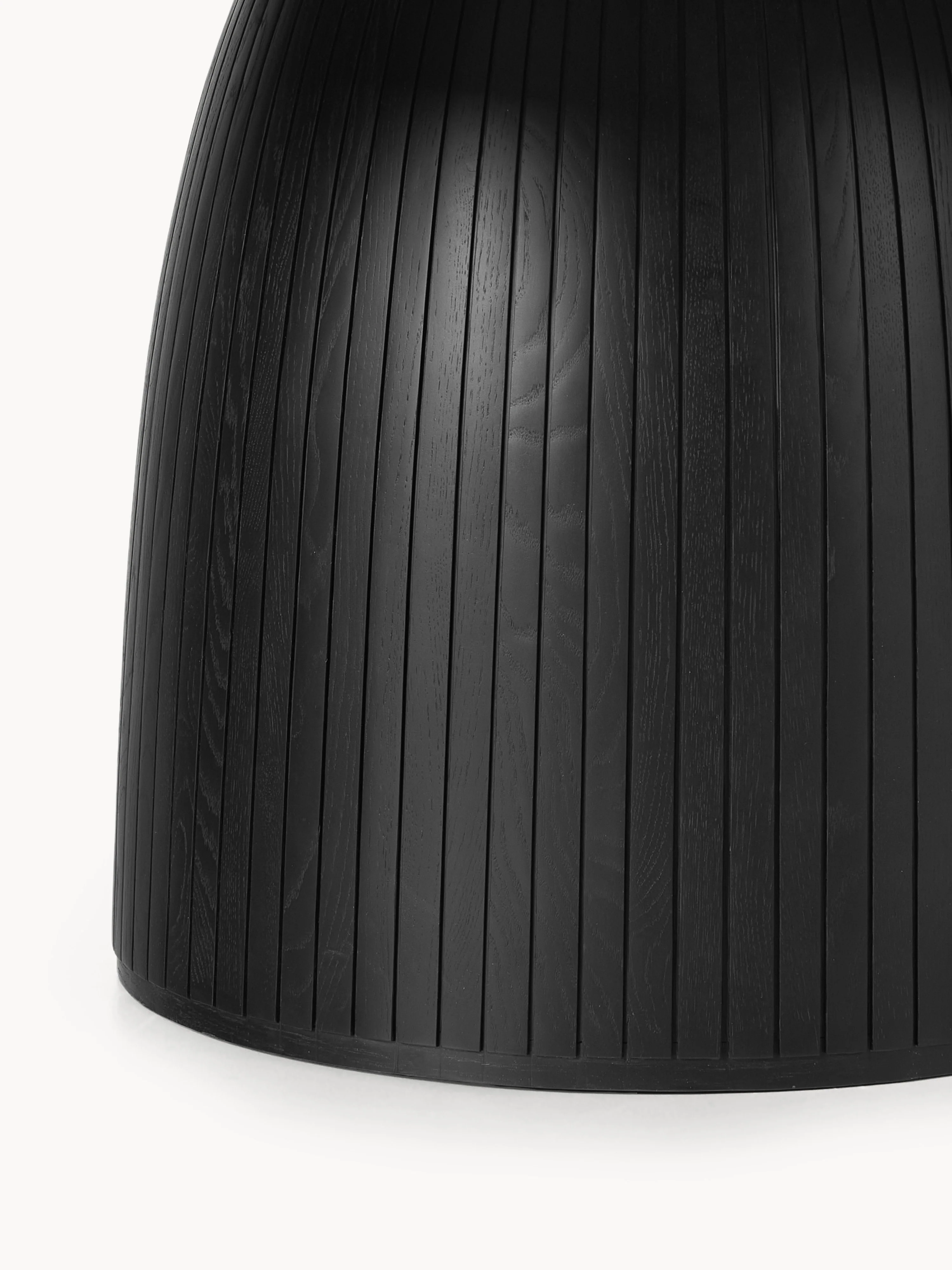 Ronde eettafel Nelly met groefstructuur, in verschillende formaten
