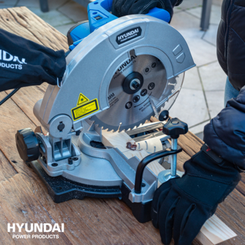 Hyundai afkortzaag / verstekzaag 1100W Hyundai