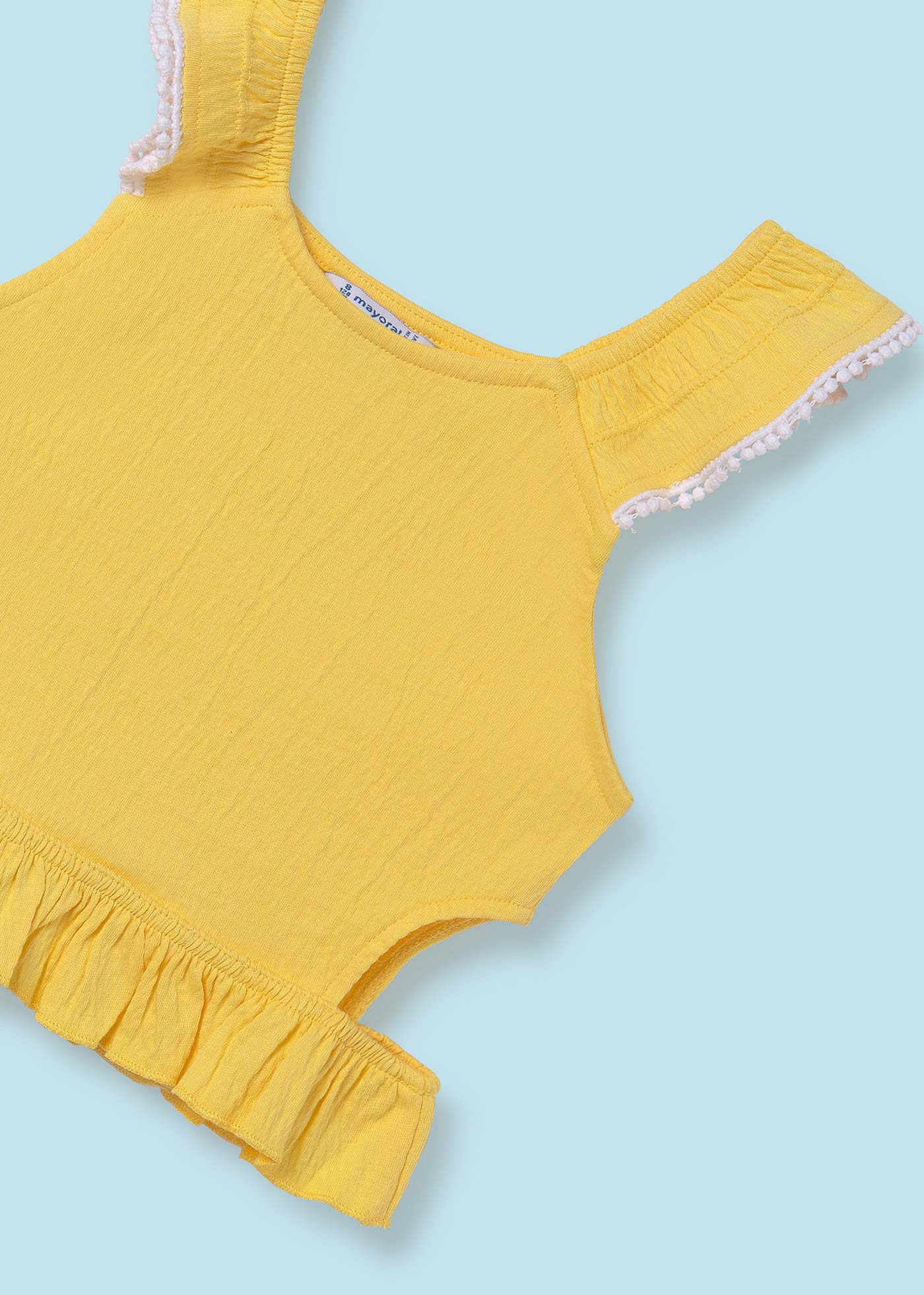 Conjunto de duas peças com recortes para meninas