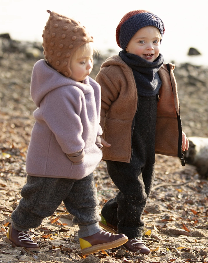 Fleece-Mütze INKA WALK DOTS mit Wolle in mocha