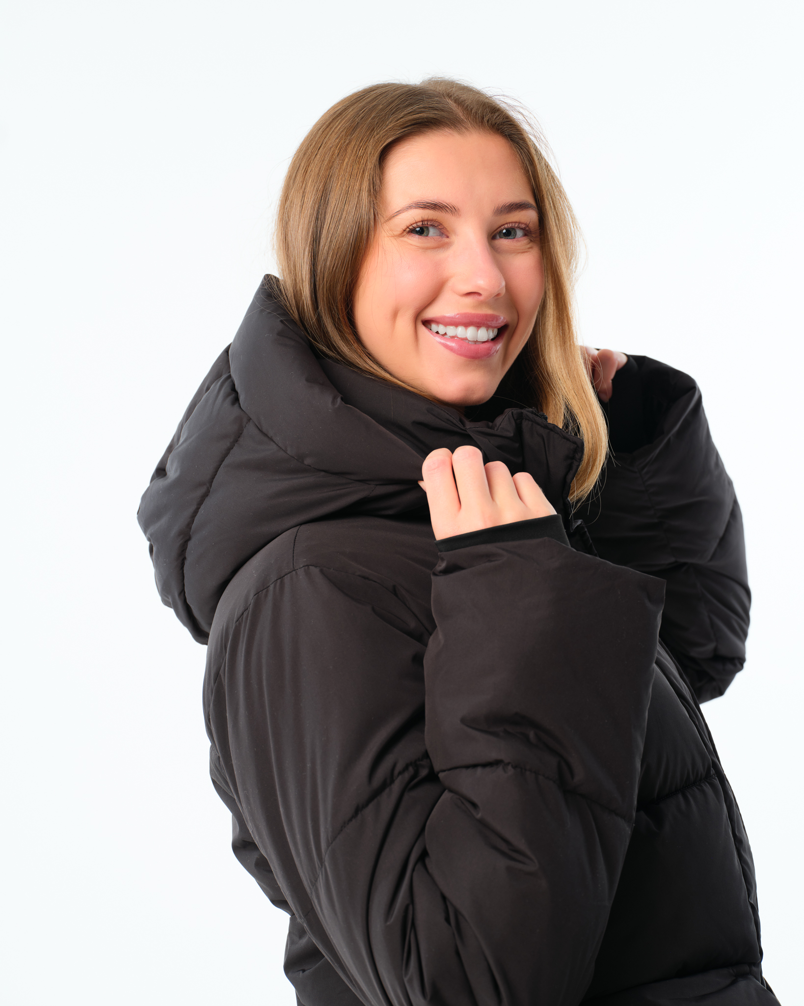 LEVITY Holly Puffer Jacket Black