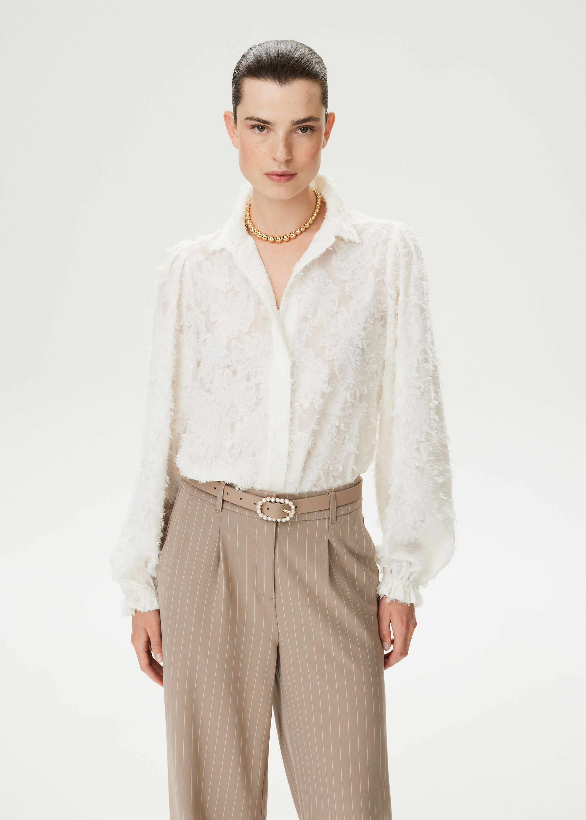 Blouse met bloemen franjes