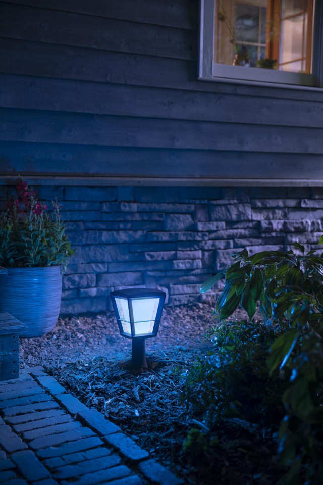 Philips Hue - Econic Pedestal Black - White & Color Ambiance - Udendørslampe