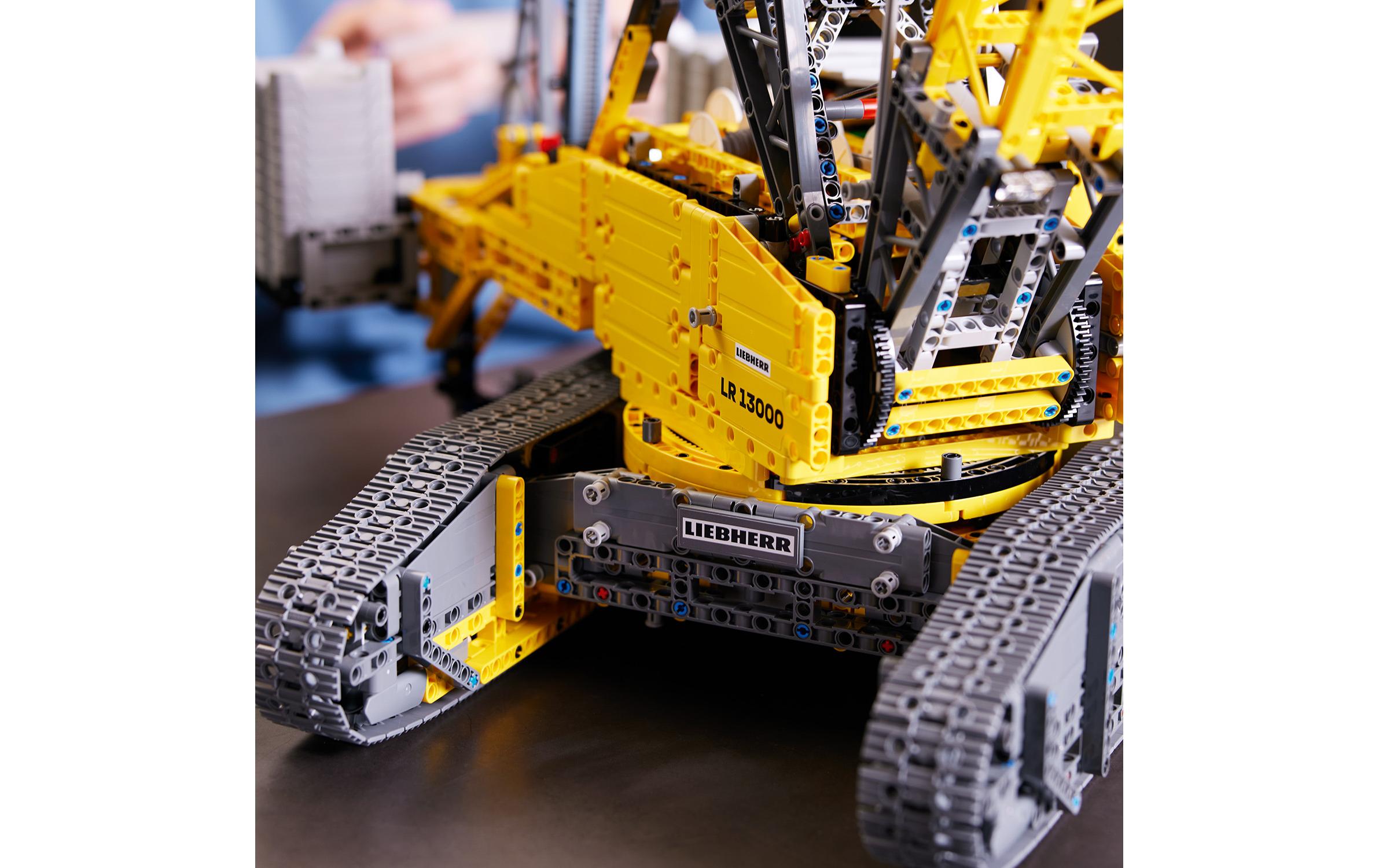 Technic Liebherr LR 13000 Raupenkran 42146<br>Ferngesteuertes Baufahrzeug-Modell