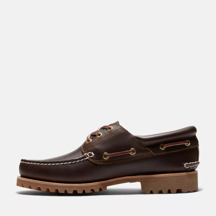 Chaussure bateau cousue main à 3 œillets et semelle crantée pour homme en marron