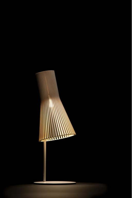Secto Design Secto 4220 tafellamp walnoot