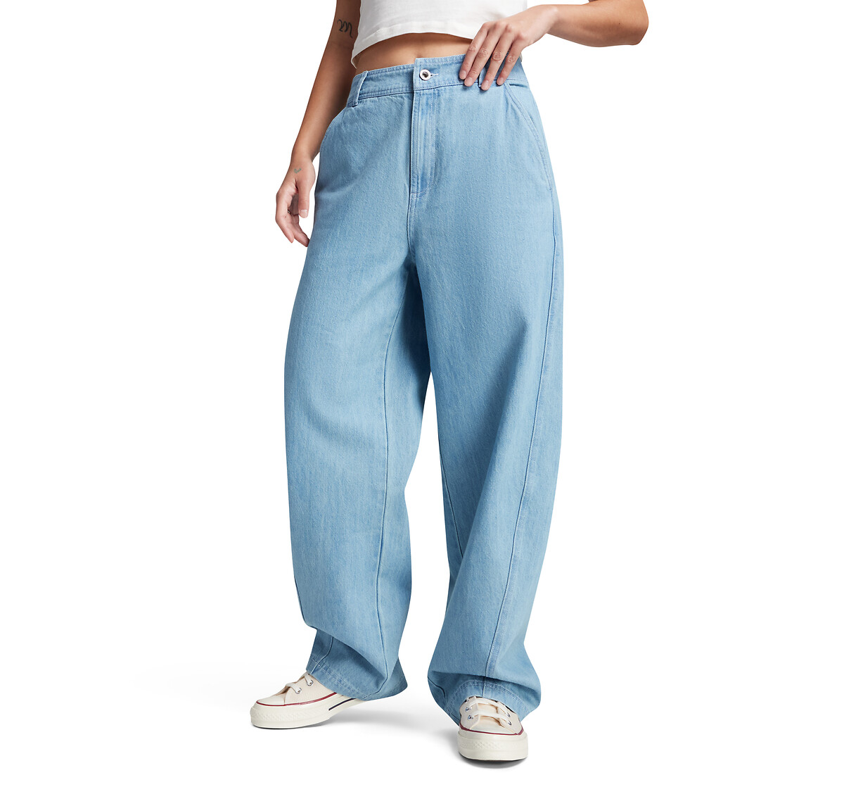 CONVERSE<br>Calças jeans