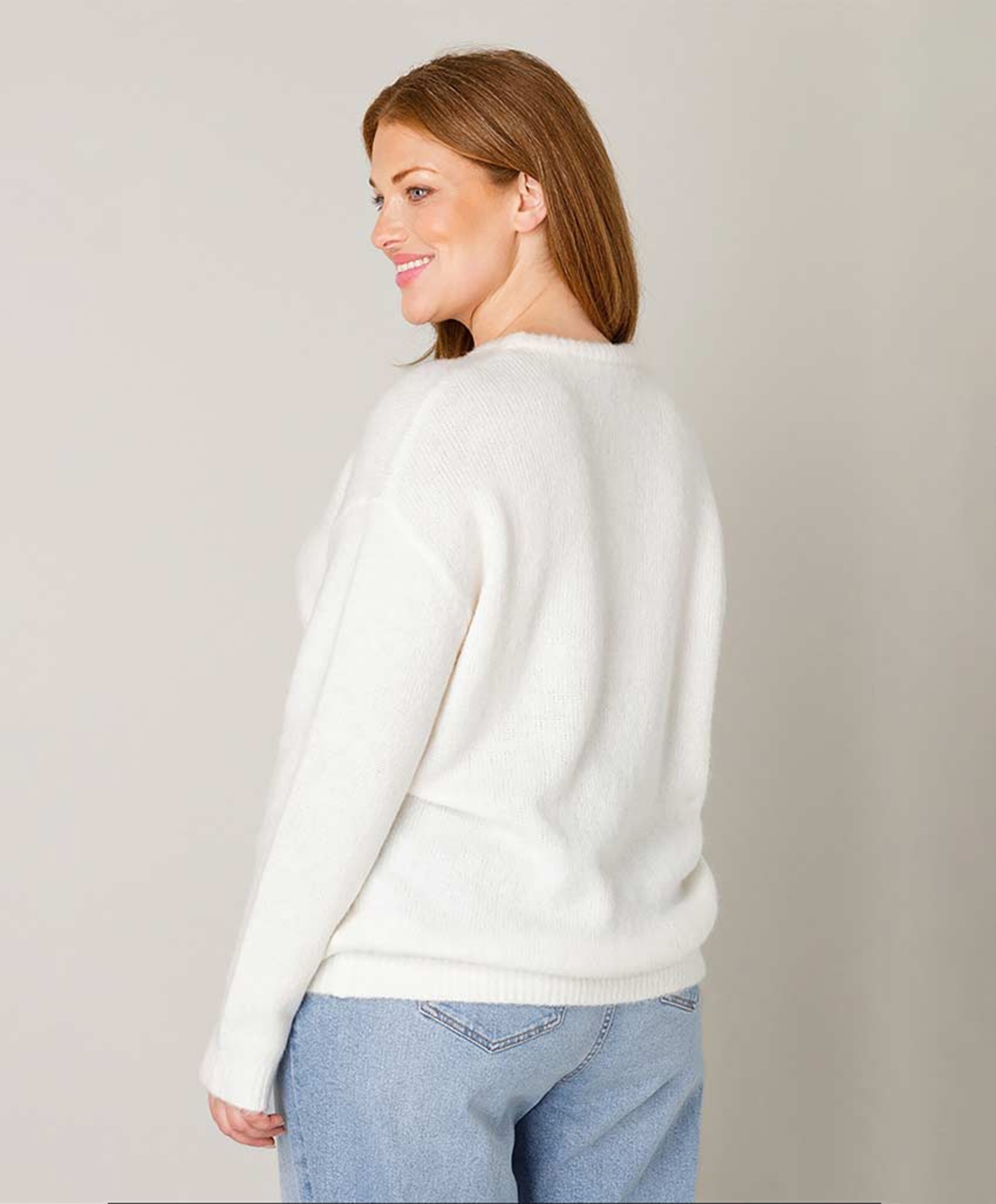 Base Level Curvy Dames trui ecru