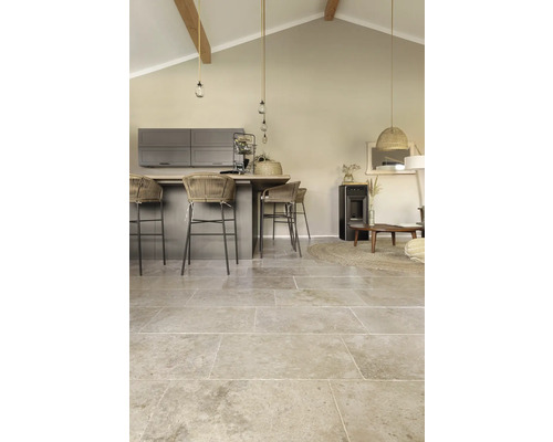 Travertin vloertegel Bari 61,0 x 40,6 x 1,2 cm, oppervlak en randen getrommeld