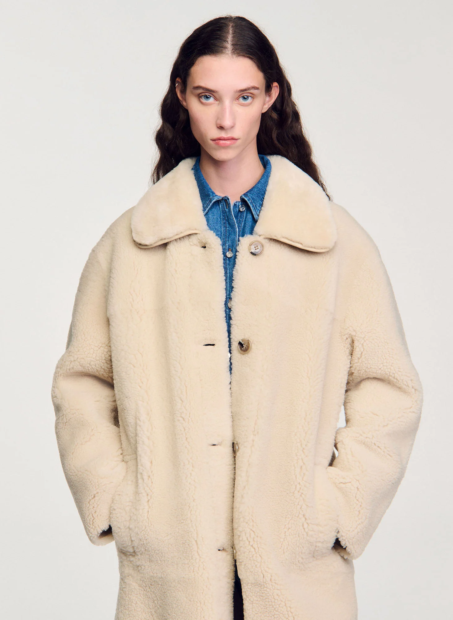 Manteau droit en peau lainée | Blanc