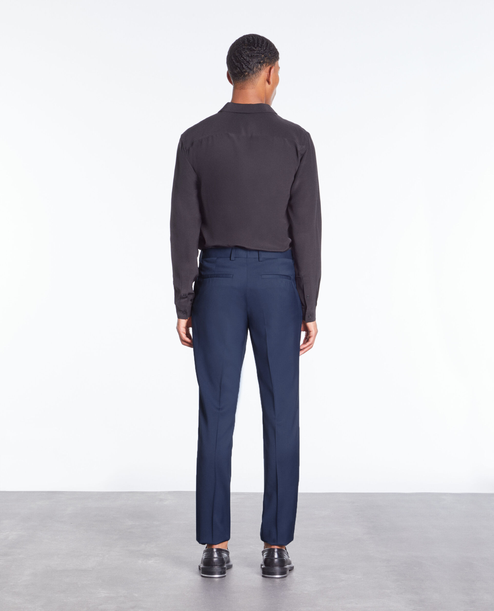 Pantalon de costume bleu en laine