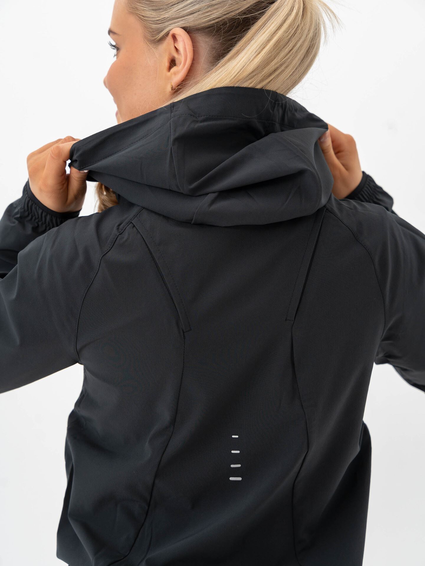 Swift Repel Packable Running Jacket