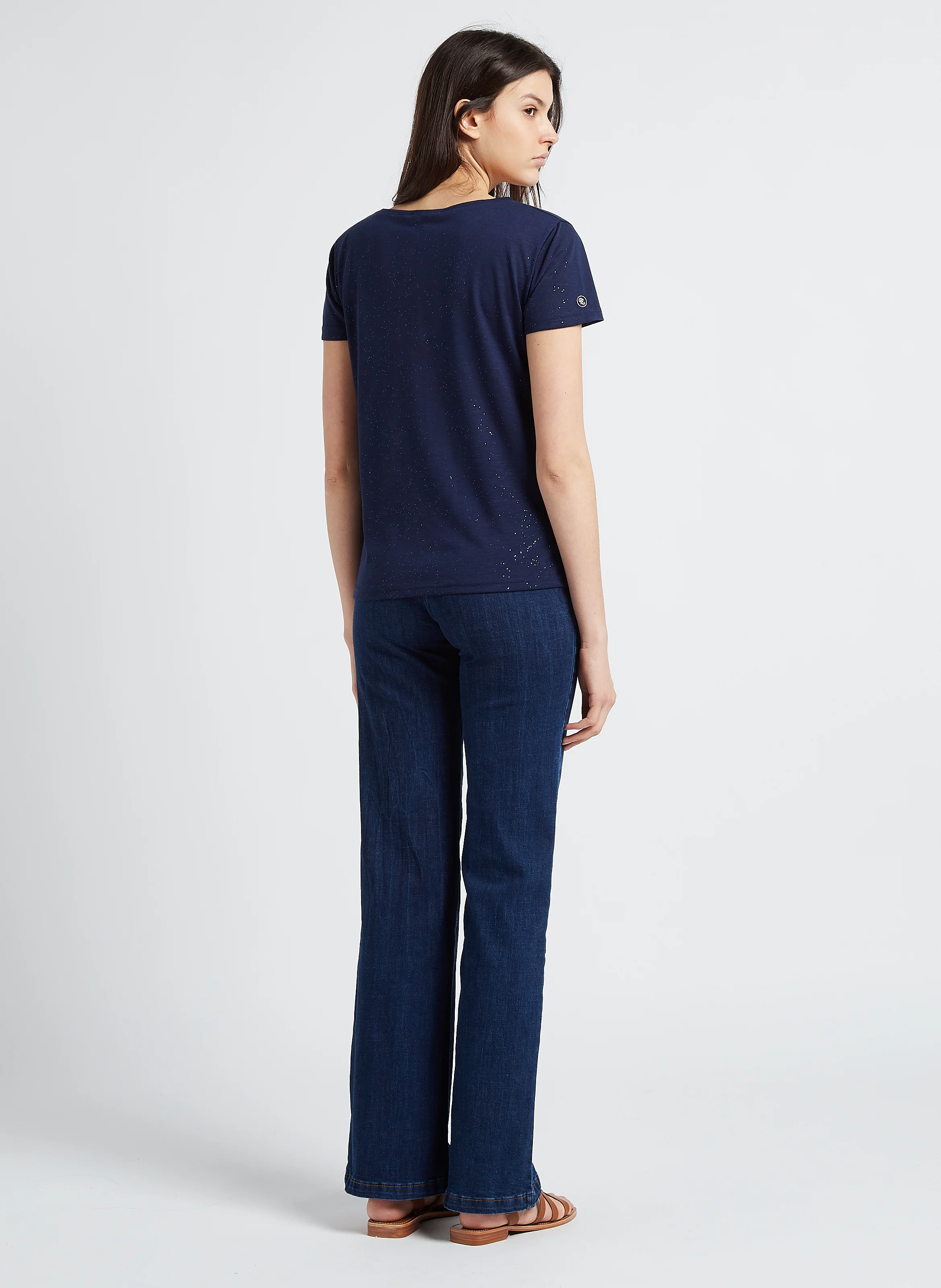 ELVIE - Tee-shirt col V droit pailleté | Bleu