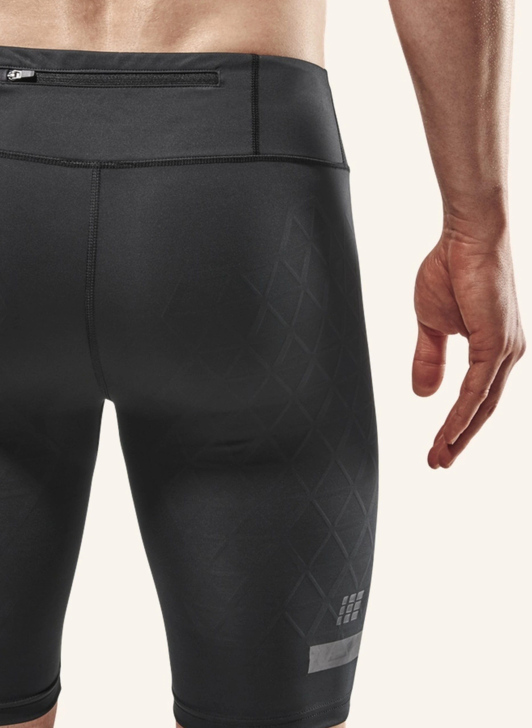 cep Laufshorts THE RUN mit Kompression