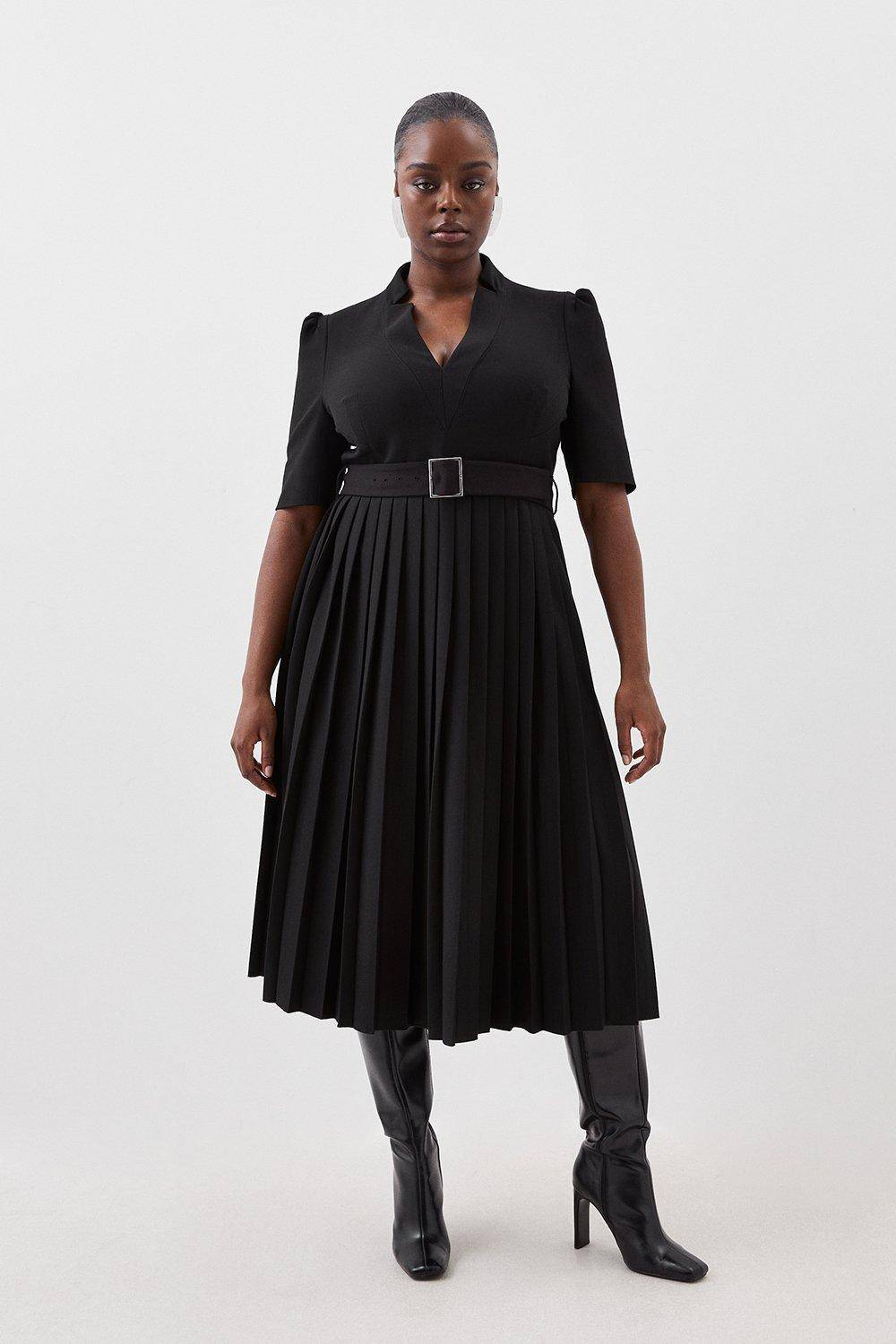 KarenMillen Robe Plus Size Forever en Crêpe Structurée et Plissée