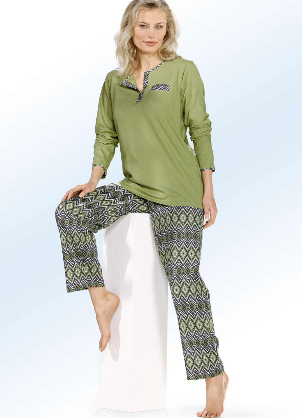 Zweierpack Pyjamas mit Brusttasche und Knopfleiste
