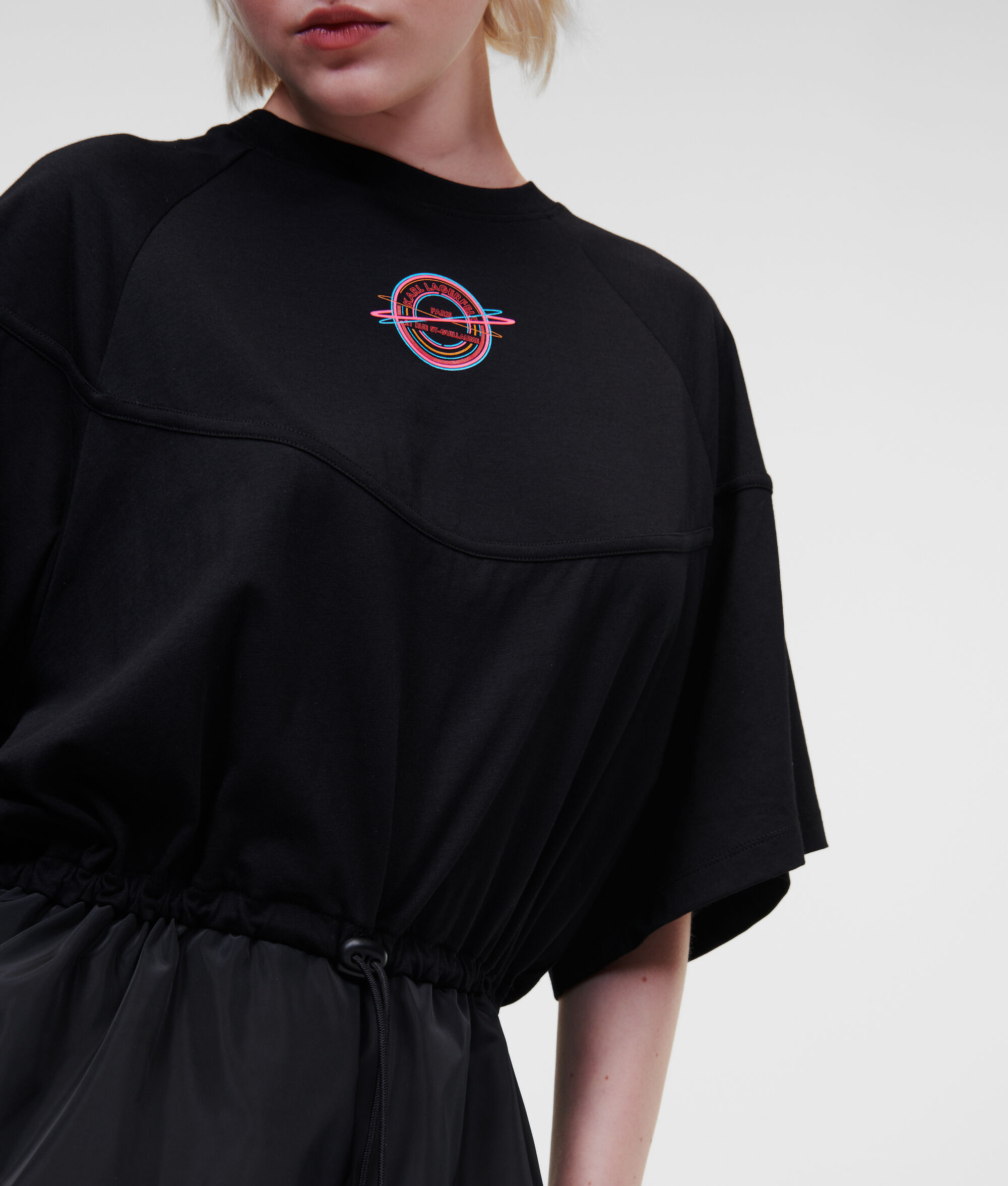 T-SHIRT PÉPLUM EN NYLON
